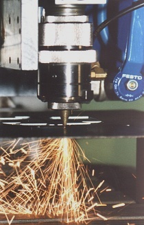 laser.jpg (38921 Byte)